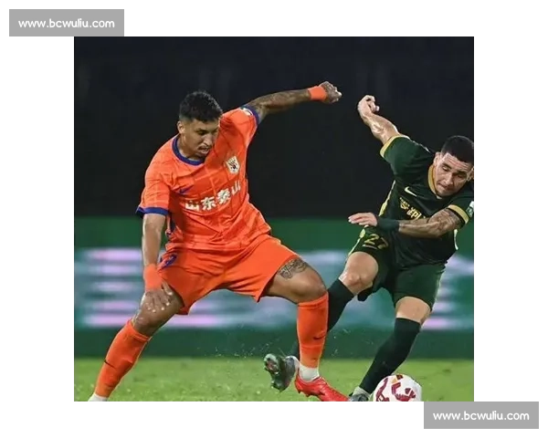 临阵换将！彭啸替洛佩斯首发，泰山 3-1 海港藏深意